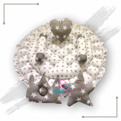 Round baby tub bed with set of 5 pillows as neck support, side support and toy (Grey and White)